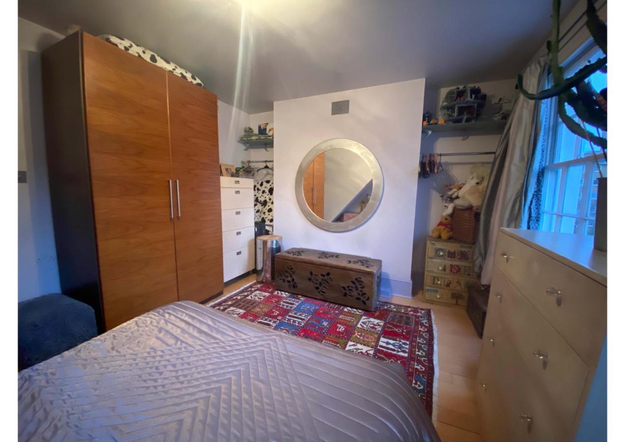 The Blue Door Apartment Лондон Екстериор снимка