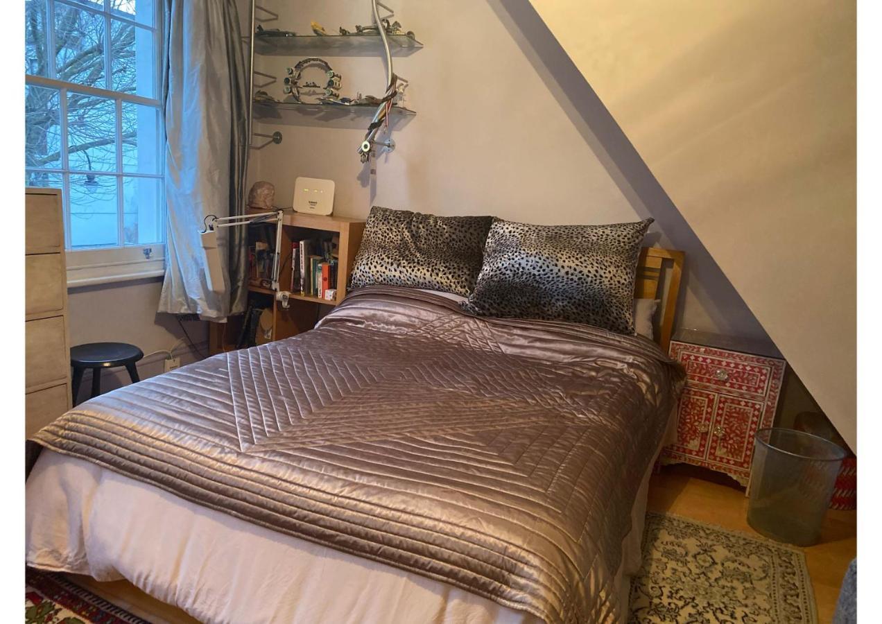 The Blue Door Apartment Лондон Екстериор снимка